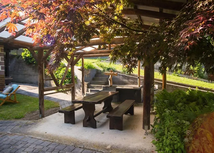 Estate Zagmestri Semesterbostad *